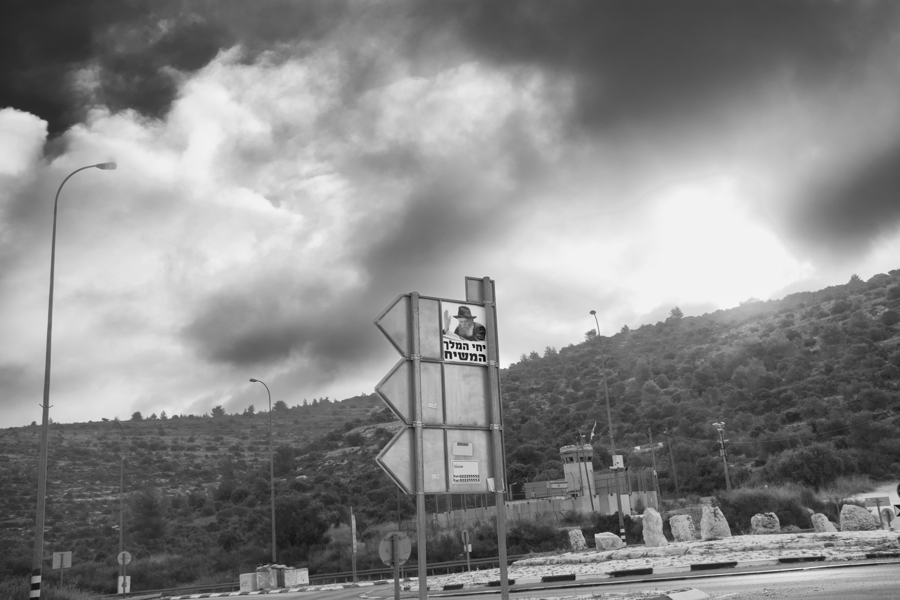 On the road from Bethlehem to Nablus, occupied Palestine (© 2023/Rasha Al Jundi)